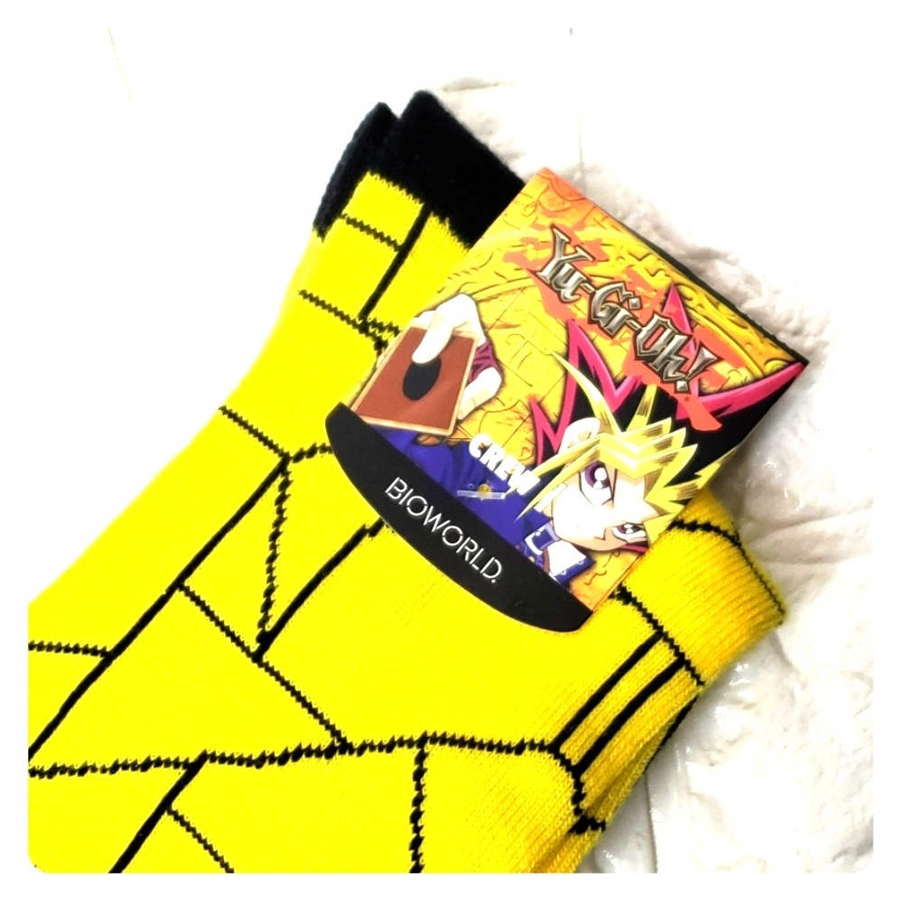 Yu-Gi-Oh Yellow Loot Crate Men's NWT CREW SOCKS